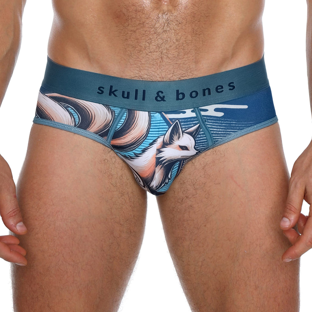 Skull and BonesKitsune Blue Brief